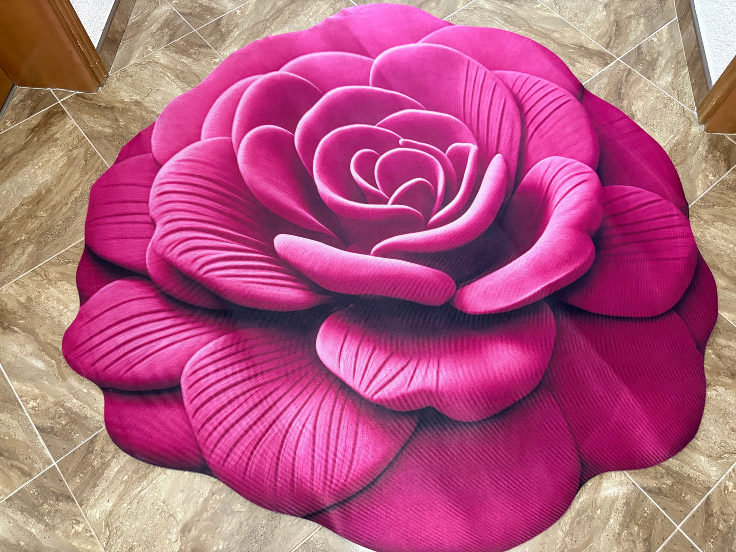 🌹 Tepih u obliku ruže – 160 × 160 cm