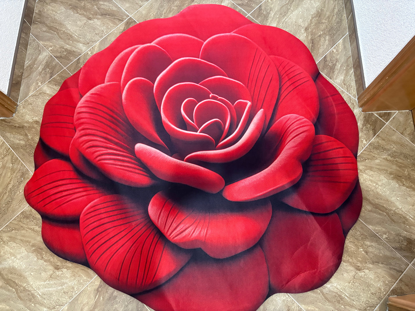 🌹 Tepih u obliku ruže – 160 × 160 cm